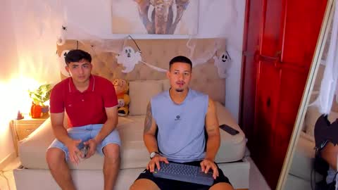 janomar01 online show from 11-01-25, 06:43