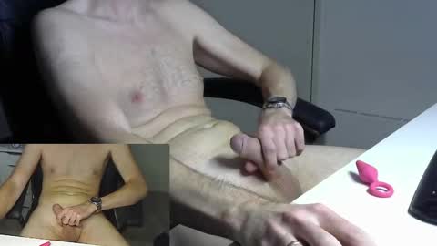 Snapshot of japie93 chatting on 10-16-25, 06:20 japie93 online show from 10-16-25, 06:20