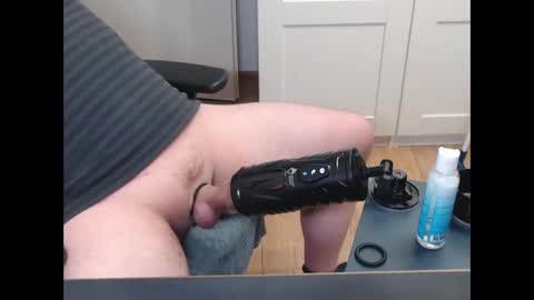 Snapshot of japiekrekel2 chatting on 04-08-26, 06:52 John online show from 04-08-26, 06:52