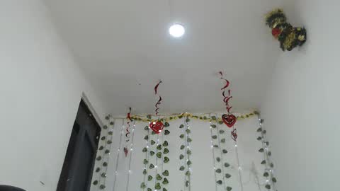 Snapshot of japonesa01 chatting on 02-23-25, 01:53 Monik online show from 02-23-25, 01:53