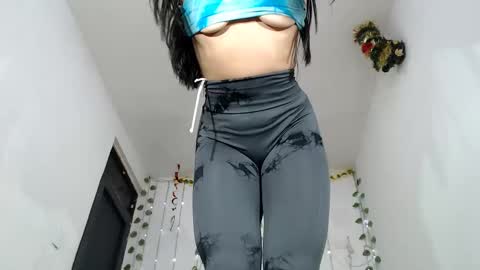 Snapshot of japonesa01 chatting on 03-09-25, 01:04 Monik online show from 03-09-25, 01:04