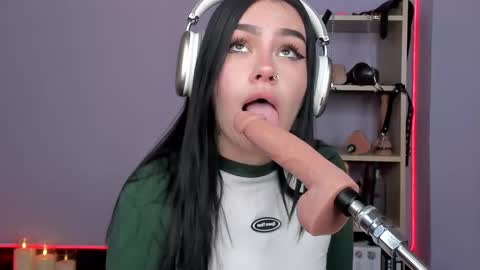 Maria online show from 09-26-25, 02:15