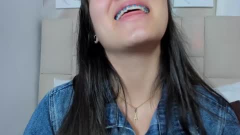 Snapshot of jaslyn__smith chatting on 12-31-24, 02:25 Jaslyn online show from 12-31-24, 02:25
