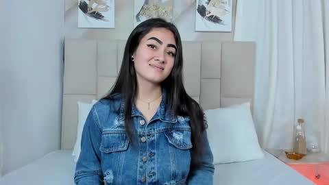 Snapshot of jaslyn__smith chatting on 12-31-24, 05:29 Jaslyn online show from 12-31-24, 05:29