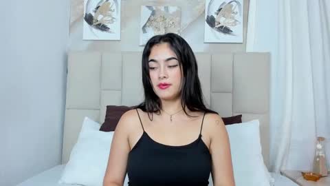 Snapshot of jaslyn__smith chatting on 01-23-25, 06:35 Jaslyn online show from 01-23-25, 06:35