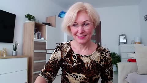 Jasmin room for people 40 online show from 02-02-26, 12:37
