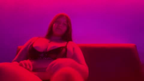 Snapshot of jasmin420r chatting on 05-26-26, 03:13 jasmin420r online show from 05-26-26, 03:13