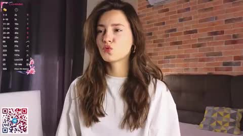 Chloe online show from 09-21-25, 06:04