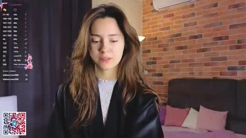 Chloe online show from 10-17-25, 06:16