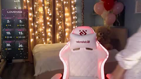 Jasmine online show from 02-15-25, 12:04