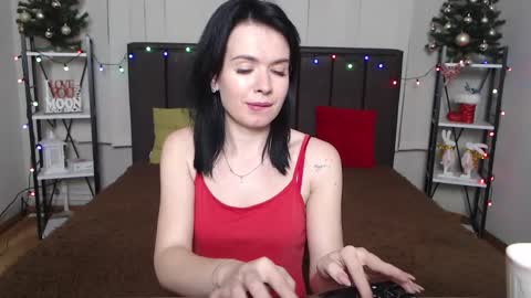 JasmineKouch online show from 01-18-25, 12:24