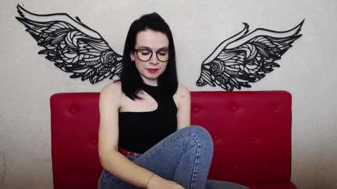 JasmineKouch online show from 02-07-25, 09:15