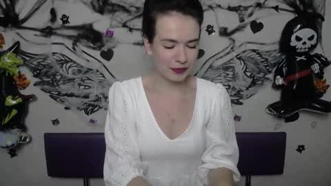 JasmineKouch online show from 10-26-25, 06:41