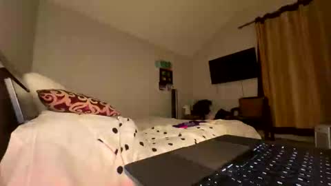 jasminesun12 online show from 05-14-26, 04:41