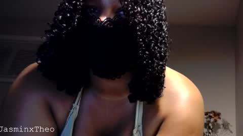 Snapshot of jasminxtheo chatting on 09-30-25, 04:50 Jasmin Theo online show from 09-30-25, 04:50
