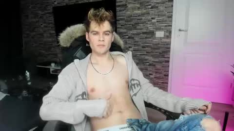 Snapshot of jason_marz chatting on 03-22-26, 06:11 JasoN online show from 03-22-26, 06:11