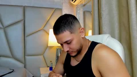 Snapshot of jason_shaw_ chatting on 09-24-25, 01:53 Jasson Shaw online show from 09-24-25, 01:53