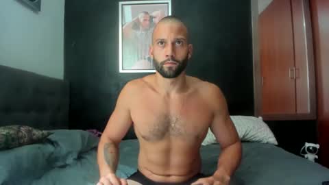    online show from 11-08-25, 04:51