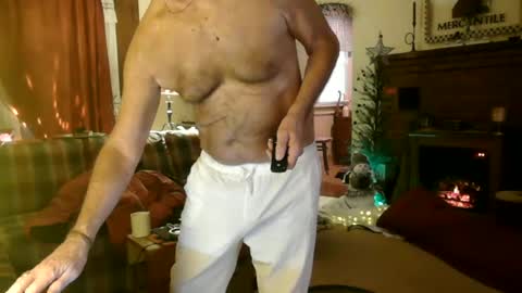 Snapshot of jasonreloaded694u chatting on 12-21-24, 01:42 Jason online show from 12-21-24, 01:42