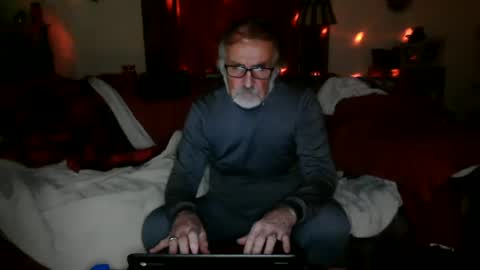 Snapshot of jasonreloaded694u chatting on 01-05-25, 03:22 Jason online show from 01-05-25, 03:22