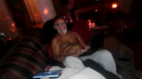 Snapshot of jasonreloaded694u chatting on 01-27-25, 09:44 Jason online show from 01-27-25, 09:44