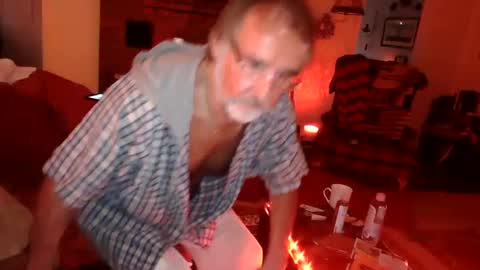 Snapshot of jasonreloaded694u chatting on 03-01-25, 02:13 Jason online show from 03-01-25, 02:13