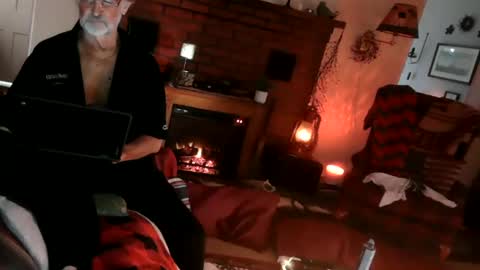 Snapshot of jasonreloaded694u chatting on 03-02-25, 04:10 Jason online show from 03-02-25, 04:10