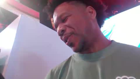 Snapshot of jasonsweets chatting on 01-17-26, 10:57 Jason Sweets online show from 01-17-26, 10:57