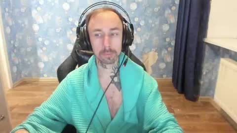 Snapshot of jasonwaker chatting on 10-14-25, 09:37 jasonwaker online show from 10-14-25, 09:37