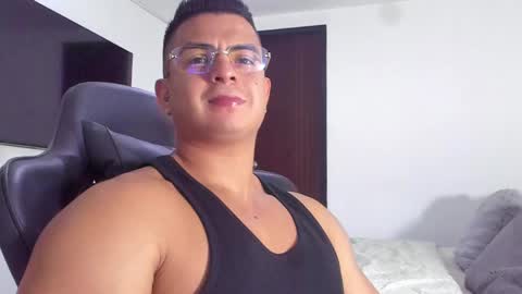 JBrooksXx online show from 02-08-25, 03:41