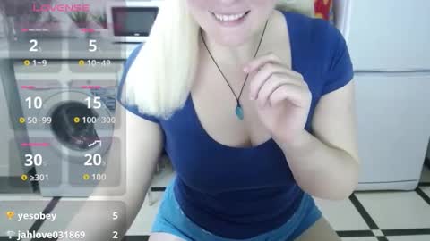 Snapshot of jassicaonline chatting on 11-18-25, 02:28 jassicaonline online show from 11-18-25, 02:28