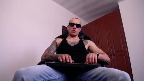 Snapshot of jasson_king01 chatting on 05-02-26, 05:07 JKing online show from 05-02-26, 05:07
