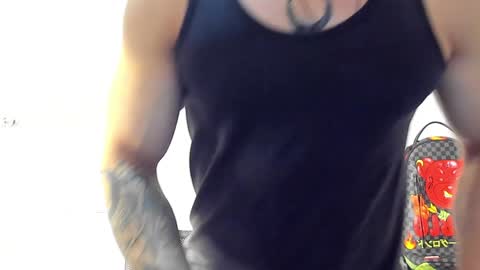 Snapshot of jasson_rodriguez69 chatting on 01-11-25, 03:34 Lil Dark online show from 01-11-25, 03:34