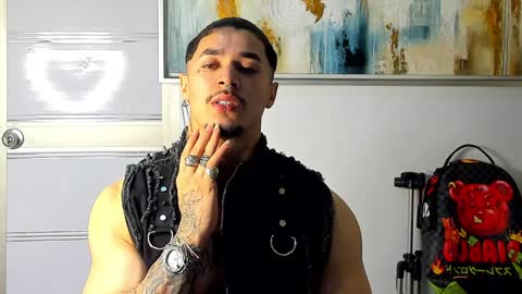 Snapshot of jasson_rodriguez69 chatting on 01-28-25, 02:43 Lil Dark online show from 01-28-25, 02:43