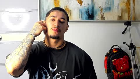 Snapshot of jasson_rodriguez69 chatting on 02-08-25, 02:15 Lil Dark online show from 02-08-25, 02:15