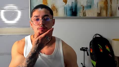 Snapshot of jasson_rodriguez69 chatting on 02-15-25, 03:20 Lil Dark online show from 02-15-25, 03:20