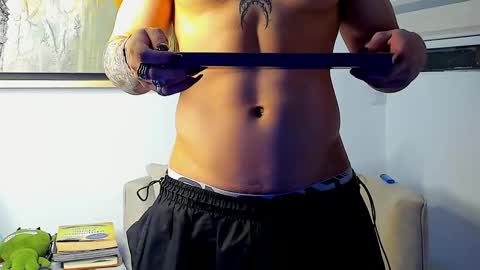 Snapshot of jasson_rodriguez69 chatting on 10-26-25, 05:35 Lil Dark online show from 10-26-25, 05:35