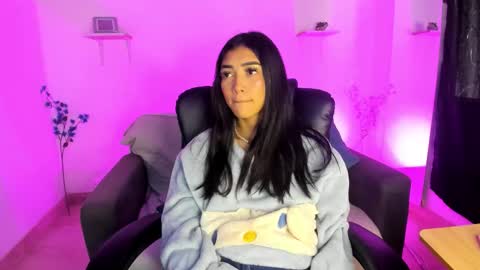 Snapshot of jaulyn_18 chatting on 03-13-26, 11:50 Jaulyn online show from 03-13-26, 11:50