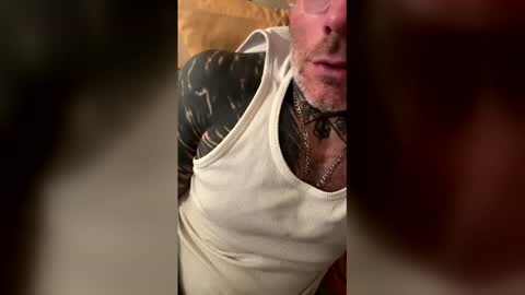 Snapshot of javatlop chatting on 12-13-25, 09:31 javatlop online show from 12-13-25, 09:31