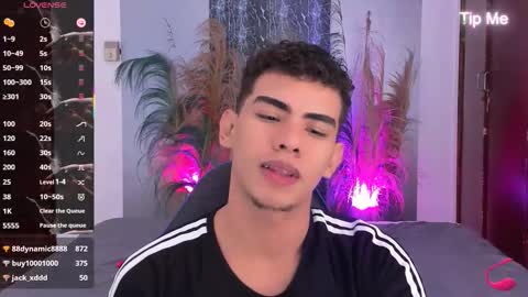 Snapshot of javierascencio chatting on 12-05-25, 10:57 javi15 online show from 12-05-25, 10:57