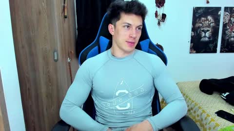 Snapshot of javiersexymann chatting on 12-19-24, 09:17 Javier online show from 12-19-24, 09:17