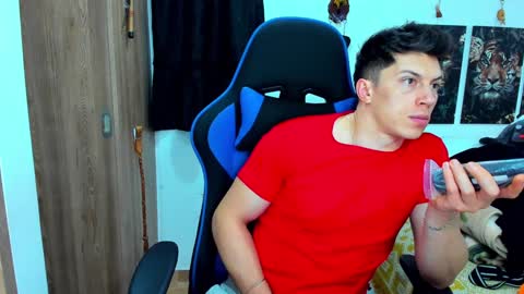 Snapshot of javiersexymann chatting on 01-03-25, 08:54 Javier online show from 01-03-25, 08:54