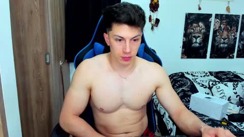 Snapshot of javiersexymann chatting on 01-22-25, 10:59 Javier online show from 01-22-25, 10:59