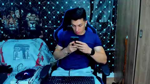 Snapshot of javiersexymann chatting on 02-11-26, 03:11 Javier online show from 02-11-26, 03:11