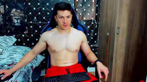 Snapshot of javiersexymann chatting on 02-19-26, 06:15 Javier online show from 02-19-26, 06:15