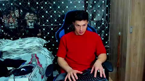 Snapshot of javiersexymann chatting on 02-23-26, 10:51 Javier online show from 02-23-26, 10:51