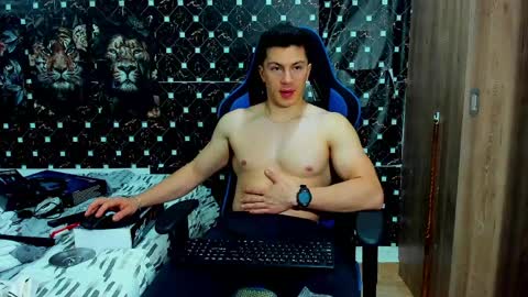 Snapshot of javiersexymann chatting on 04-09-26, 06:30 Javier online show from 04-09-26, 06:30