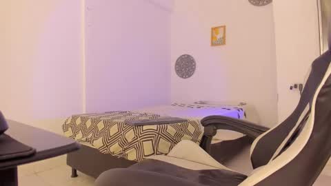 jax_maliq online show from 09-23-25, 02:47