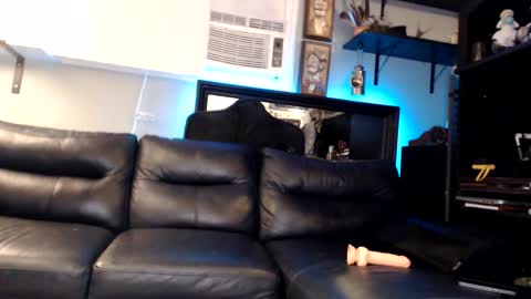 Snapshot of jaxxxdaddy chatting on 01-06-26, 04:27 jax online show from 01-06-26, 04:27