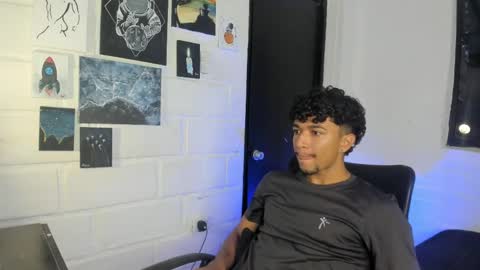 Snapshot of jay_aalvarez chatting on 03-23-26, 09:52 Jay online show from 03-23-26, 09:52